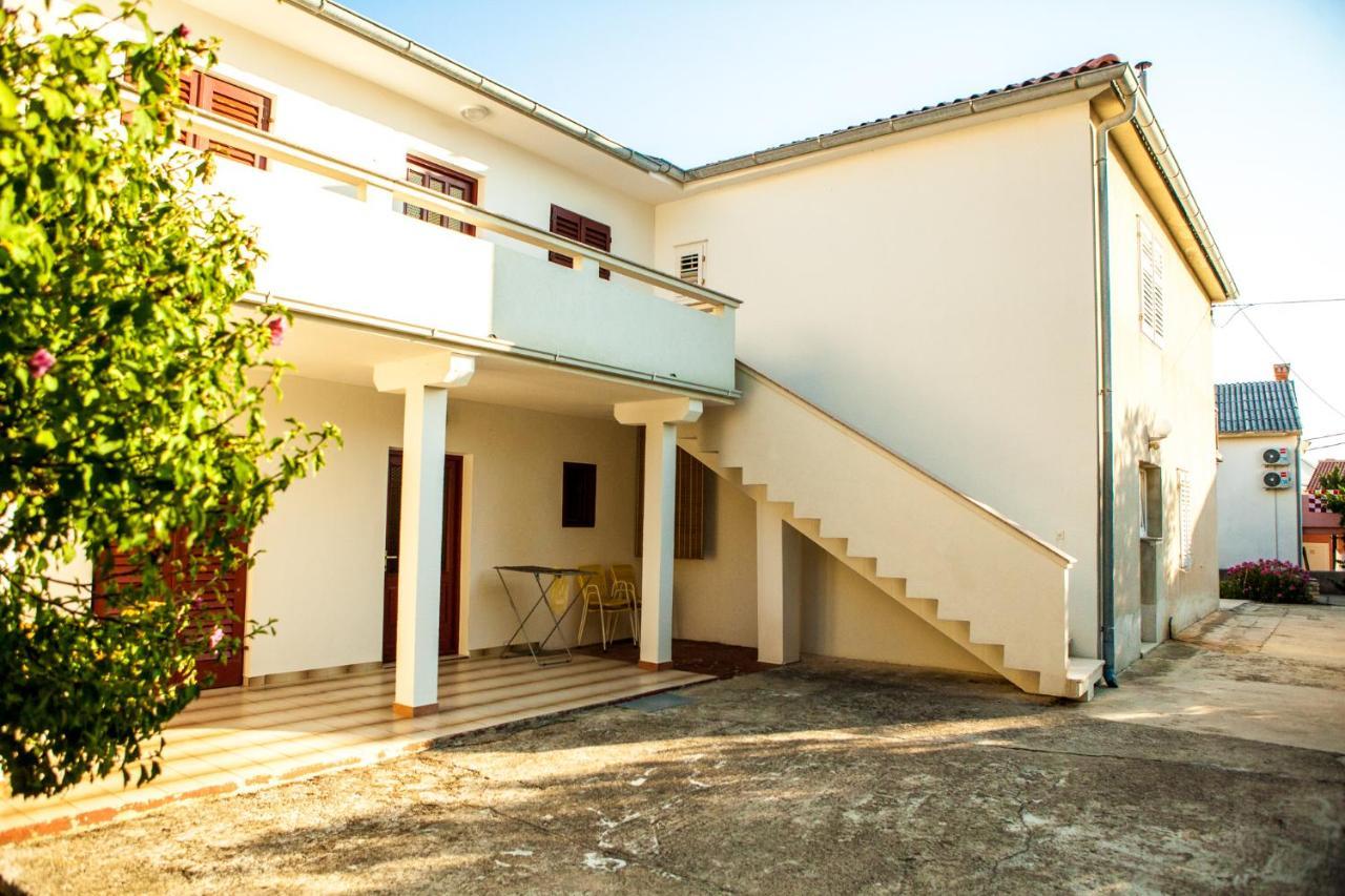 Apartments Alma Novalja Exterior photo