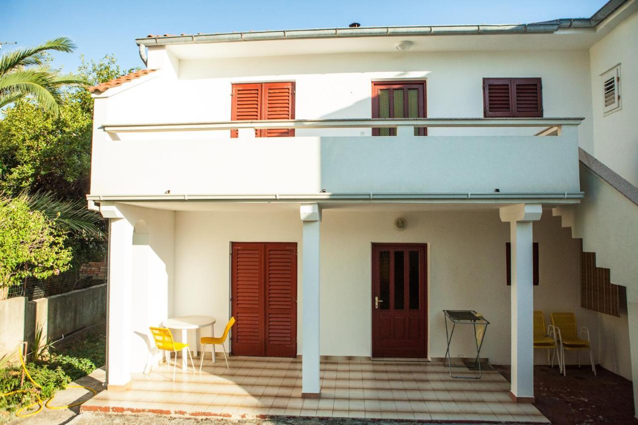 Apartments Alma Novalja Exterior photo
